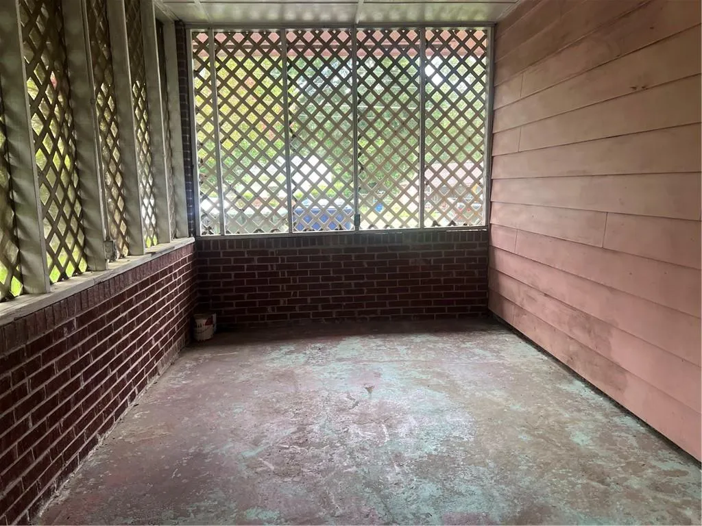 2593 Santa Barbara Drive Nw, Atlanta, Georgia 30318, 3 Bedrooms Bedrooms, ,1 BathroomBathrooms,Residential,For Sale,2593 Santa Barbara Drive Nw,7629625