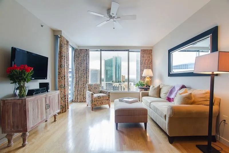 3338 Peachtree Road Ne Unit 1708, Atlanta, Georgia 30326, 2 Bedrooms Bedrooms, ,2 BathroomsBathrooms,Residential,Sold,3338 Peachtree Road Ne Unit 1708,5626717
