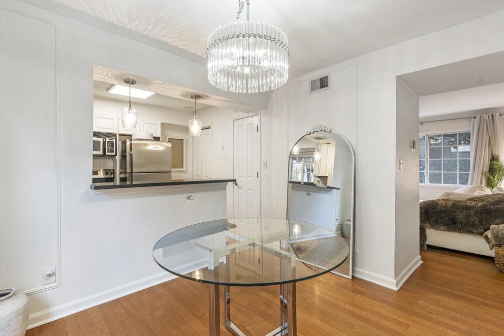 6940 Roswell Road Unit 2C, Atlanta, Georgia 30328, 1 Bedroom Bedrooms, ,1 BathroomBathrooms,Residential,Sold,6940 Roswell Road Unit 2C,7322222