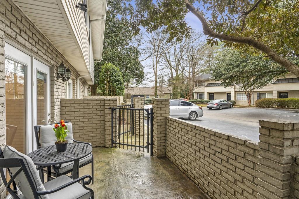 6940 Roswell Road Unit 2C, Atlanta, Georgia 30328, 1 Bedroom Bedrooms, ,1 BathroomBathrooms,Residential,Sold,6940 Roswell Road Unit 2C,7322222