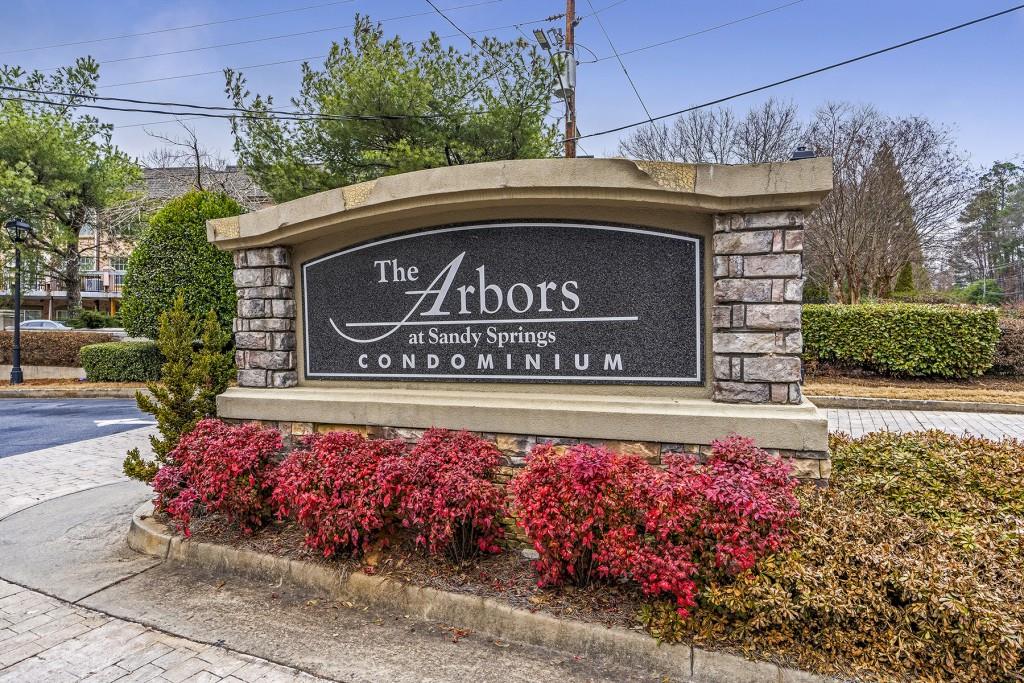 6940 Roswell Road Unit 2C, Atlanta, Georgia 30328, 1 Bedroom Bedrooms, ,1 BathroomBathrooms,Residential,Sold,6940 Roswell Road Unit 2C,7322222