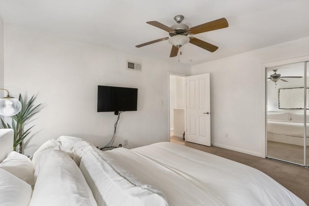 6940 Roswell Road Unit 2C, Atlanta, Georgia 30328, 1 Bedroom Bedrooms, ,1 BathroomBathrooms,Residential,Sold,6940 Roswell Road Unit 2C,7322222