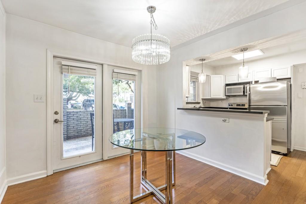 6940 Roswell Road Unit 2C, Atlanta, Georgia 30328, 1 Bedroom Bedrooms, ,1 BathroomBathrooms,Residential,Sold,6940 Roswell Road Unit 2C,7322222