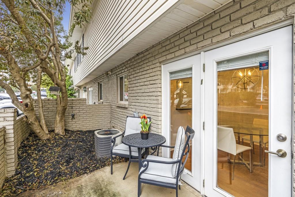 6940 Roswell Road Unit 2C, Atlanta, Georgia 30328, 1 Bedroom Bedrooms, ,1 BathroomBathrooms,Residential,Sold,6940 Roswell Road Unit 2C,7322222