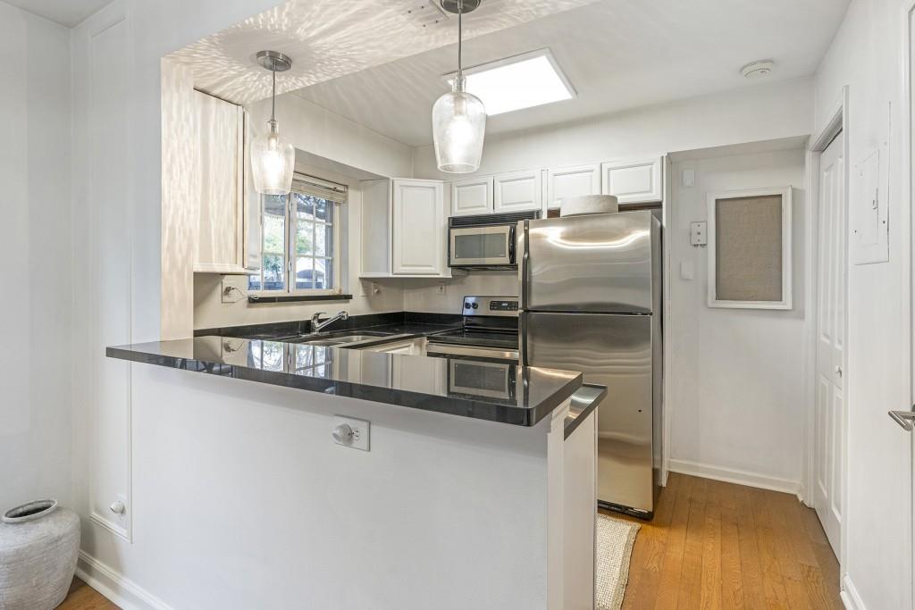 6940 Roswell Road Unit 2C, Atlanta, Georgia 30328, 1 Bedroom Bedrooms, ,1 BathroomBathrooms,Residential,Sold,6940 Roswell Road Unit 2C,7322222
