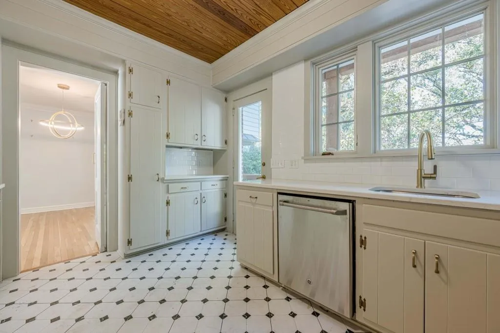 419 Collier Road Nw, Atlanta, Georgia 30309, 3 Bedrooms Bedrooms, ,3 BathroomsBathrooms,Residential,For Sale,419 Collier Road Nw,7671253