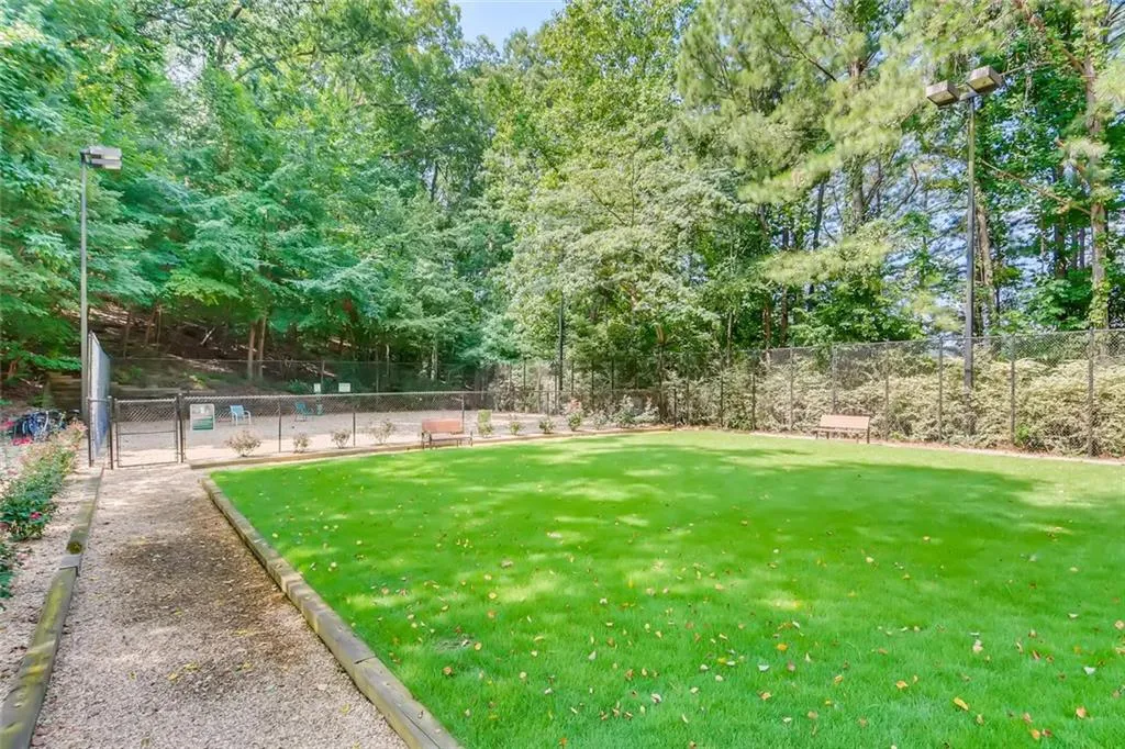 606 Bainbridge Drive, Sandy Springs, Georgia 30327, 2 Bedrooms Bedrooms, ,2 BathroomsBathrooms,Residential,Sold,606 Bainbridge Drive,6764278