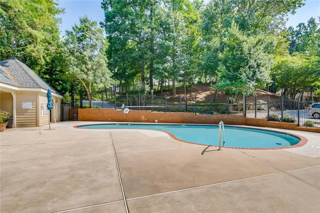 606 Bainbridge Drive, Sandy Springs, Georgia 30327, 2 Bedrooms Bedrooms, ,2 BathroomsBathrooms,Residential,Sold,606 Bainbridge Drive,6764278