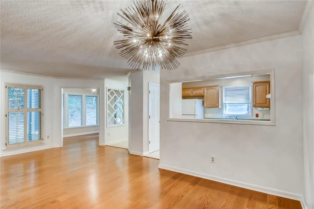 606 Bainbridge Drive, Sandy Springs, Georgia 30327, 2 Bedrooms Bedrooms, ,2 BathroomsBathrooms,Residential,Sold,606 Bainbridge Drive,6764278