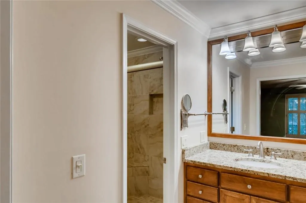 606 Bainbridge Drive, Sandy Springs, Georgia 30327, 2 Bedrooms Bedrooms, ,2 BathroomsBathrooms,Residential,Sold,606 Bainbridge Drive,6764278