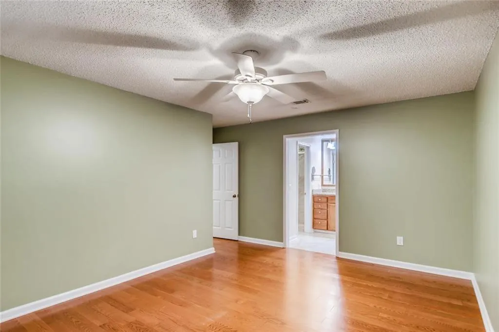 606 Bainbridge Drive, Sandy Springs, Georgia 30327, 2 Bedrooms Bedrooms, ,2 BathroomsBathrooms,Residential,Sold,606 Bainbridge Drive,6764278