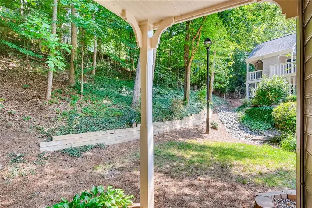 606 Bainbridge Drive, Sandy Springs, Georgia 30327, 2 Bedrooms Bedrooms, ,2 BathroomsBathrooms,Residential,Sold,606 Bainbridge Drive,6764278