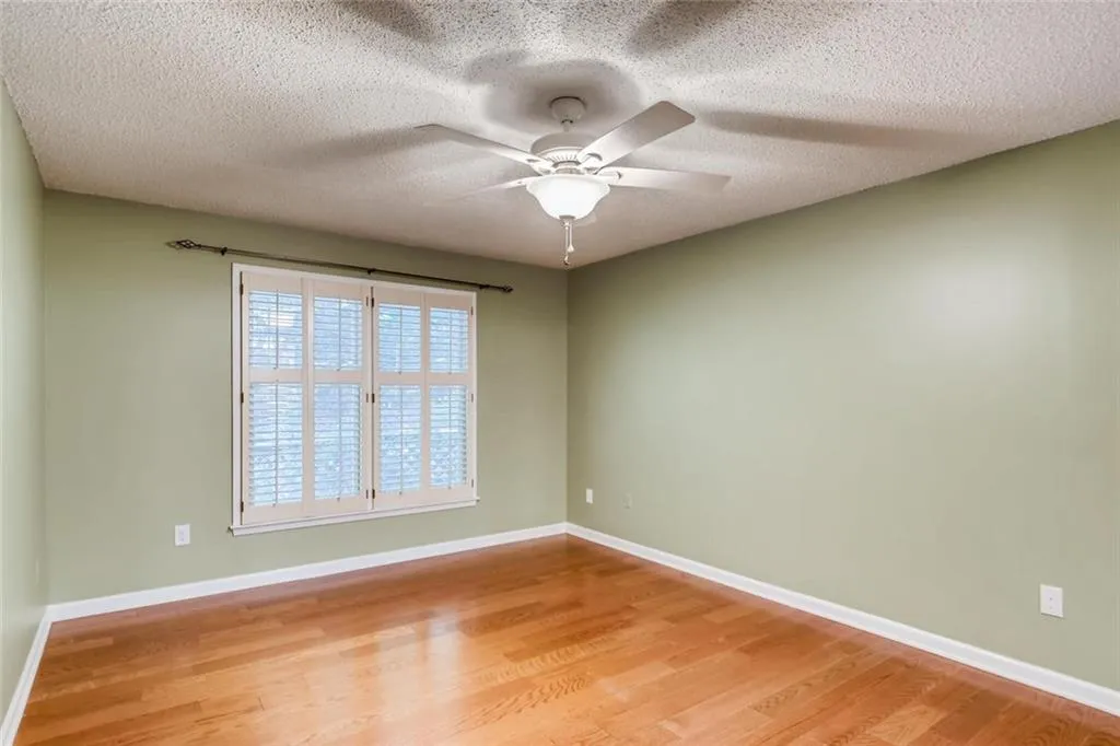 606 Bainbridge Drive, Sandy Springs, Georgia 30327, 2 Bedrooms Bedrooms, ,2 BathroomsBathrooms,Residential,Sold,606 Bainbridge Drive,6764278