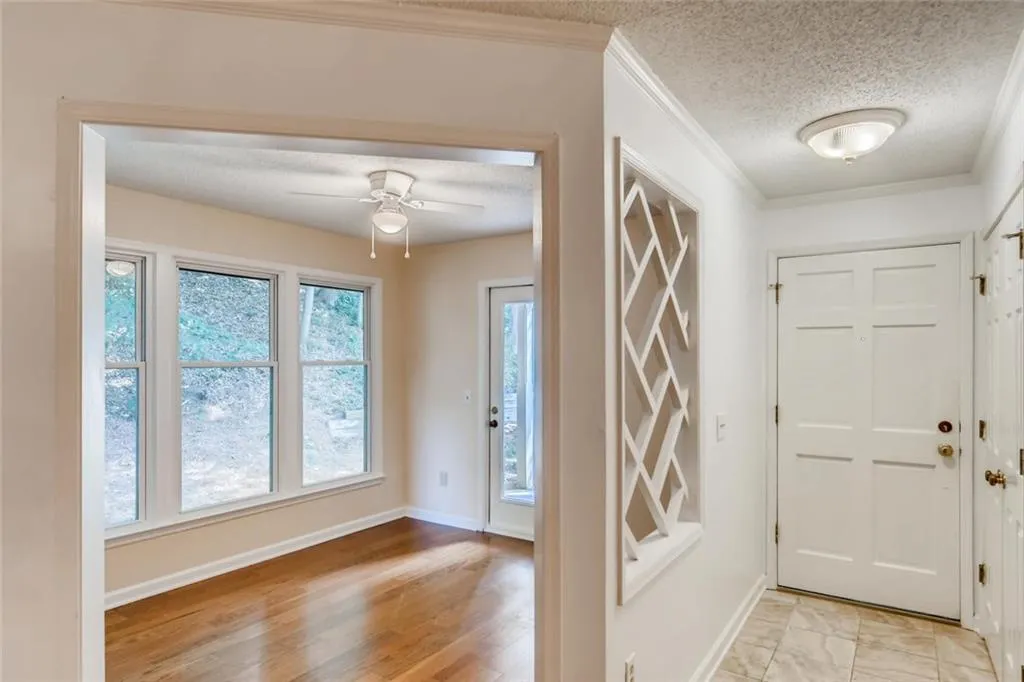 606 Bainbridge Drive, Sandy Springs, Georgia 30327, 2 Bedrooms Bedrooms, ,2 BathroomsBathrooms,Residential,Sold,606 Bainbridge Drive,6764278