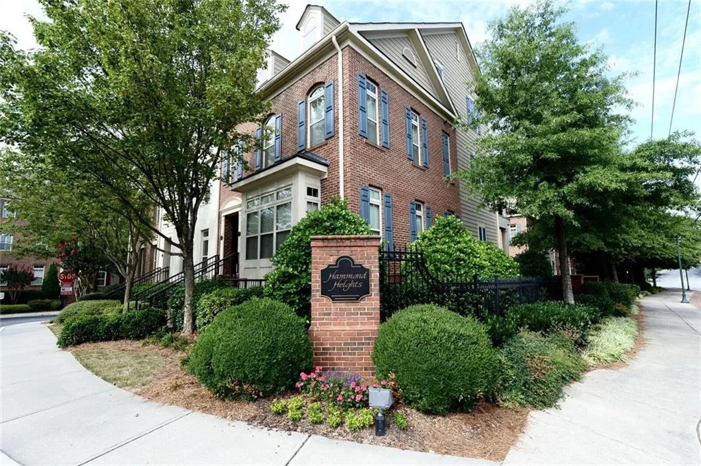 177 Le Gran Court, Sandy Springs, Georgia 30328, 2 Bedrooms Bedrooms, ,2 BathroomsBathrooms,Residential,Sold,177 Le Gran Court,5719337