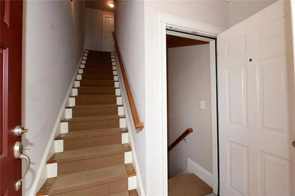 177 Le Gran Court, Sandy Springs, Georgia 30328, 2 Bedrooms Bedrooms, ,2 BathroomsBathrooms,Residential,Sold,177 Le Gran Court,5719337