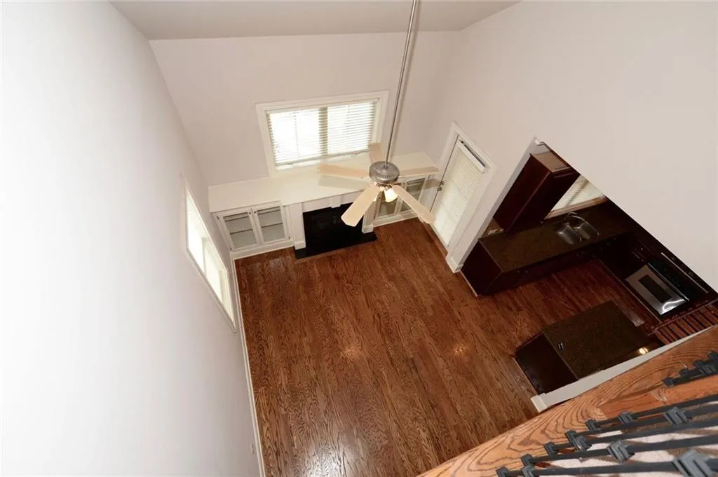 177 Le Gran Court, Sandy Springs, Georgia 30328, 2 Bedrooms Bedrooms, ,2 BathroomsBathrooms,Residential,Sold,177 Le Gran Court,5719337