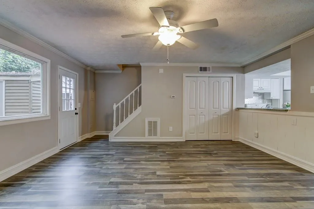 8846 Long Beach Circle, Sandy Springs, Georgia 30350, 2 Bedrooms Bedrooms, ,1 BathroomBathrooms,Residential,Sold,8846 Long Beach Circle,6088462