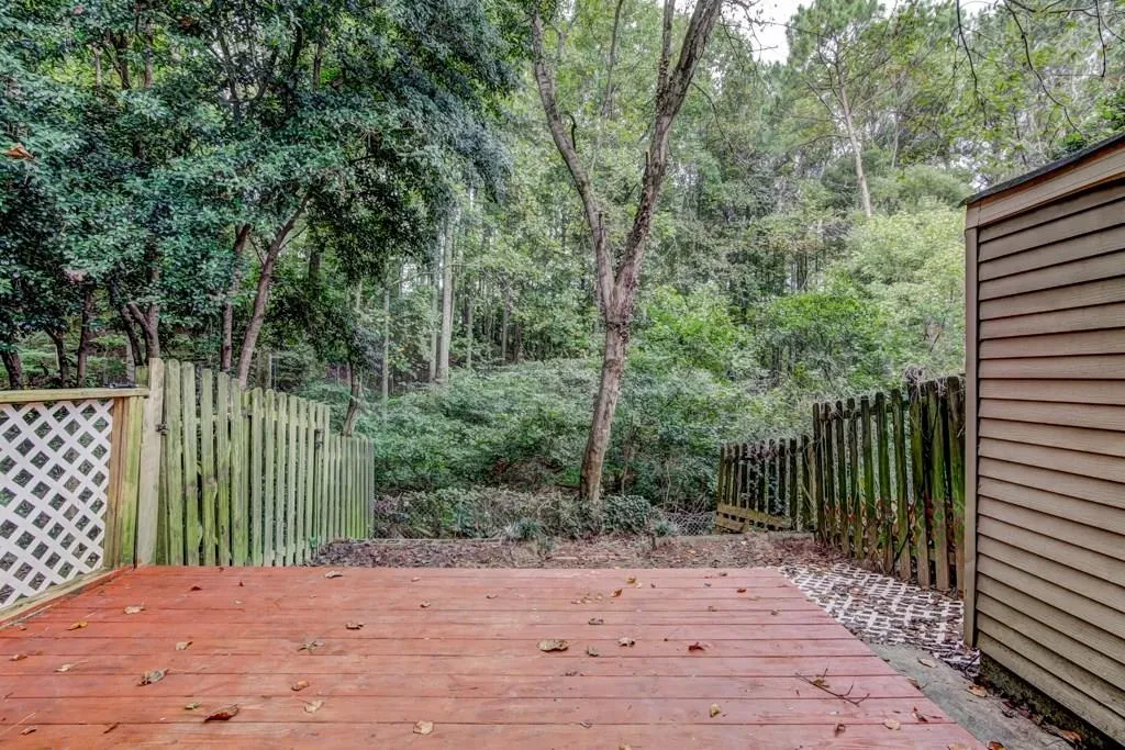 8846 Long Beach Circle, Sandy Springs, Georgia 30350, 2 Bedrooms Bedrooms, ,1 BathroomBathrooms,Residential,Sold,8846 Long Beach Circle,6088462