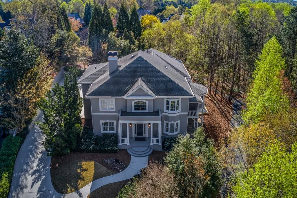 5815 De Claire Court, Sandy Springs, Georgia 30328, 6 Bedrooms Bedrooms, ,5 BathroomsBathrooms,Residential,Sold,5815 De Claire Court,6531341