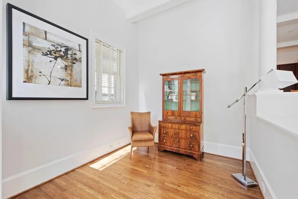 5815 De Claire Court, Sandy Springs, Georgia 30328, 6 Bedrooms Bedrooms, ,5 BathroomsBathrooms,Residential,Sold,5815 De Claire Court,6531341