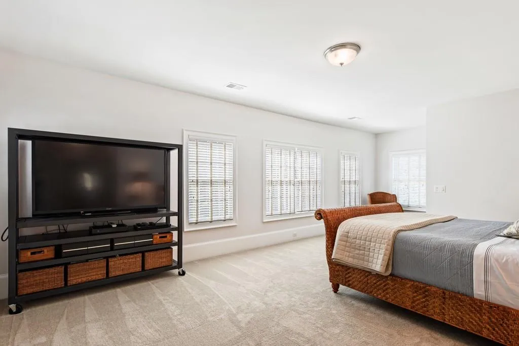 5815 De Claire Court, Sandy Springs, Georgia 30328, 6 Bedrooms Bedrooms, ,5 BathroomsBathrooms,Residential,Sold,5815 De Claire Court,6531341