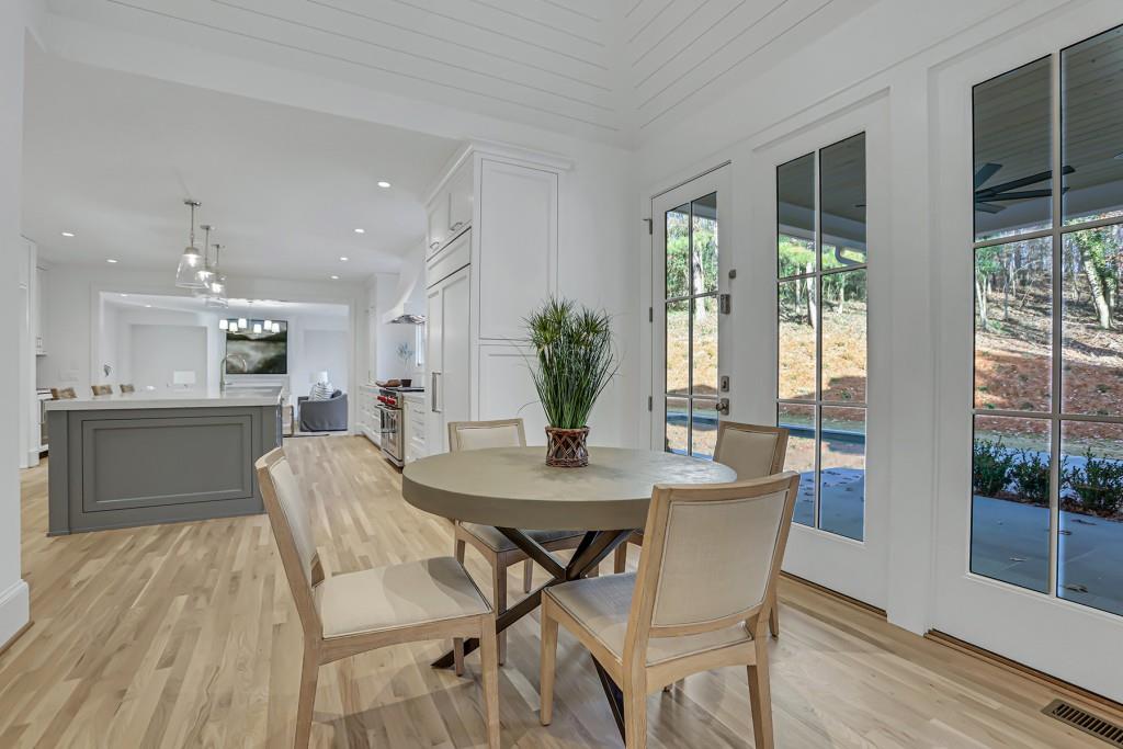 5113 Powers Ferry Road, Sandy Springs, Georgia 30327, 6 Bedrooms Bedrooms, ,6 BathroomsBathrooms,Residential,Sold,5113 Powers Ferry Road,7316233