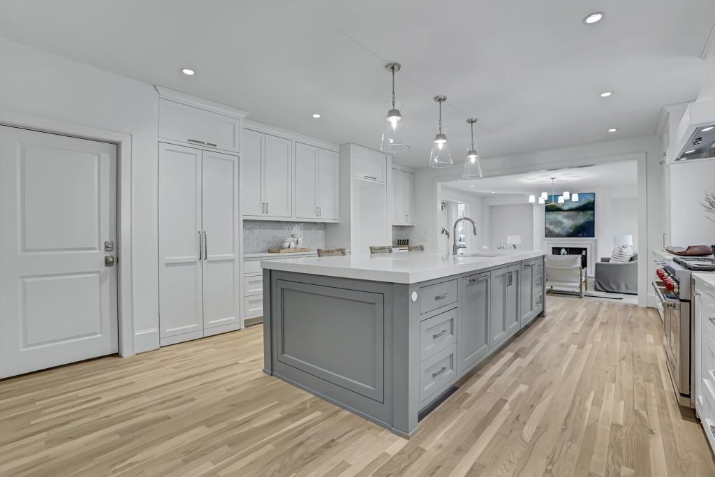 5113 Powers Ferry Road, Sandy Springs, Georgia 30327, 6 Bedrooms Bedrooms, ,6 BathroomsBathrooms,Residential,Sold,5113 Powers Ferry Road,7316233