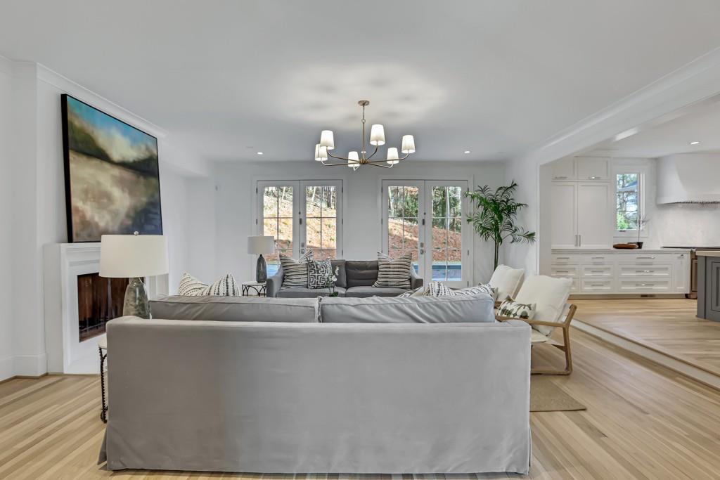 5113 Powers Ferry Road, Sandy Springs, Georgia 30327, 6 Bedrooms Bedrooms, ,6 BathroomsBathrooms,Residential,Sold,5113 Powers Ferry Road,7316233