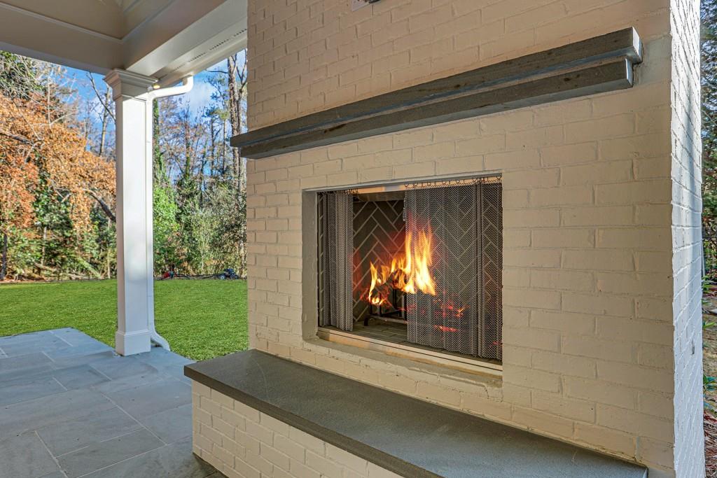 5113 Powers Ferry Road, Sandy Springs, Georgia 30327, 6 Bedrooms Bedrooms, ,6 BathroomsBathrooms,Residential,Sold,5113 Powers Ferry Road,7316233