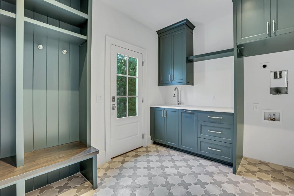 5113 Powers Ferry Road, Sandy Springs, Georgia 30327, 6 Bedrooms Bedrooms, ,6 BathroomsBathrooms,Residential,Sold,5113 Powers Ferry Road,7316233