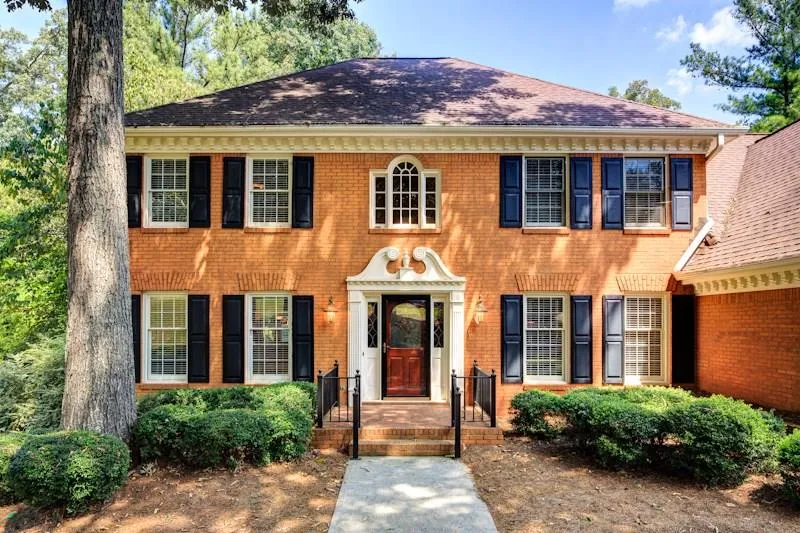 7575 Hunters Woods Drive, Sandy Springs, Georgia 30350, 5 Bedrooms Bedrooms, ,4 BathroomsBathrooms,Residential,Sold,7575 Hunters Woods Drive,5846325