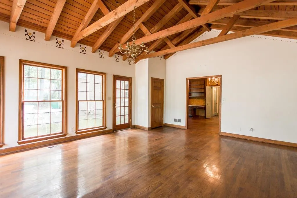 9810 Huntcliff Trace, Sandy Springs, Georgia 30350, 5 Bedrooms Bedrooms, ,3 BathroomsBathrooms,Residential,Sold,9810 Huntcliff Trace,6002018