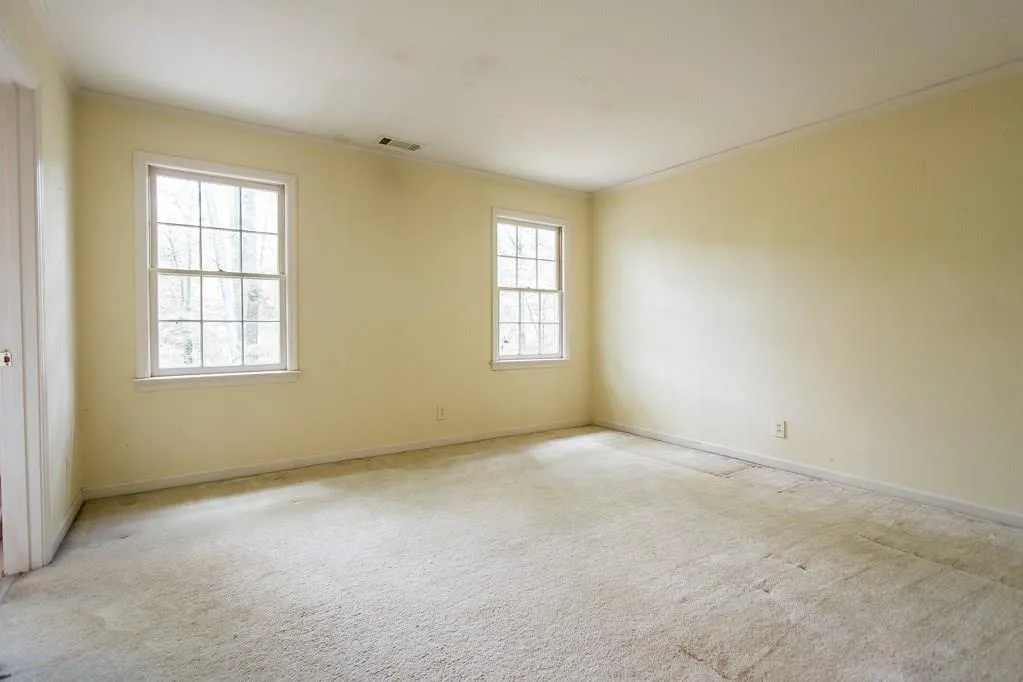 9810 Huntcliff Trace, Sandy Springs, Georgia 30350, 5 Bedrooms Bedrooms, ,3 BathroomsBathrooms,Residential,Sold,9810 Huntcliff Trace,6002018