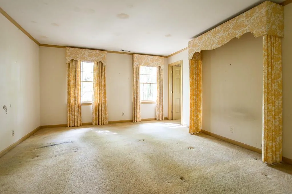 9810 Huntcliff Trace, Sandy Springs, Georgia 30350, 5 Bedrooms Bedrooms, ,3 BathroomsBathrooms,Residential,Sold,9810 Huntcliff Trace,6002018