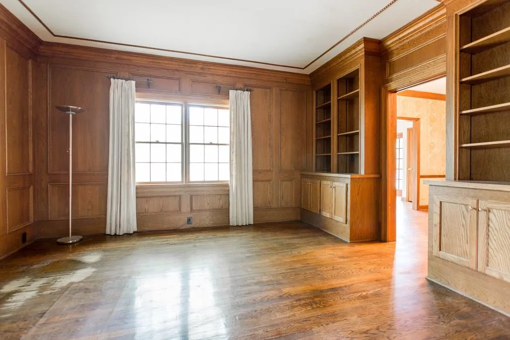 9810 Huntcliff Trace, Sandy Springs, Georgia 30350, 5 Bedrooms Bedrooms, ,3 BathroomsBathrooms,Residential,Sold,9810 Huntcliff Trace,6002018