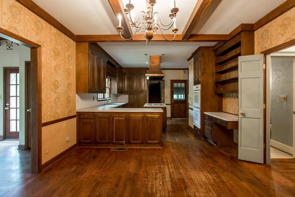 9810 Huntcliff Trace, Sandy Springs, Georgia 30350, 5 Bedrooms Bedrooms, ,3 BathroomsBathrooms,Residential,Sold,9810 Huntcliff Trace,6002018