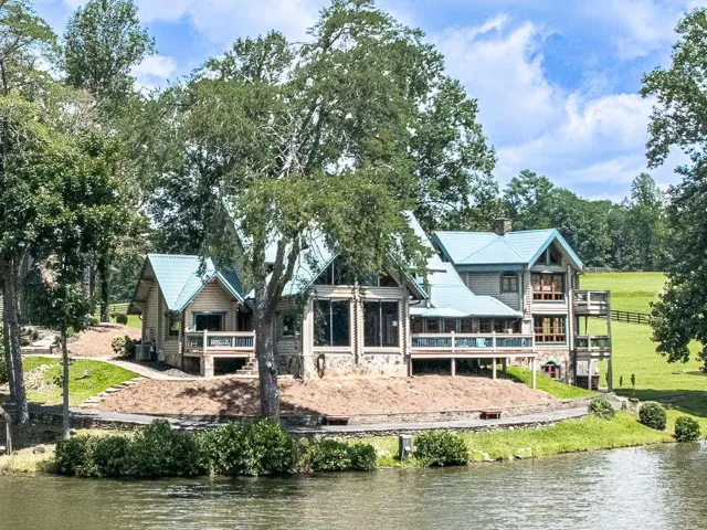 201 Mountainside Parkway, Ellijay, Georgia 30536
