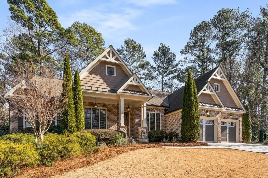 5905 Kayron Drive, Atlanta, Georgia 30328, 5 Bedrooms Bedrooms, ,5 BathroomsBathrooms,Residential,Sold,5905 Kayron Drive,7508165