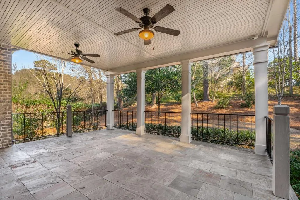 5905 Kayron Drive, Atlanta, Georgia 30328, 5 Bedrooms Bedrooms, ,5 BathroomsBathrooms,Residential,Sold,5905 Kayron Drive,7508165