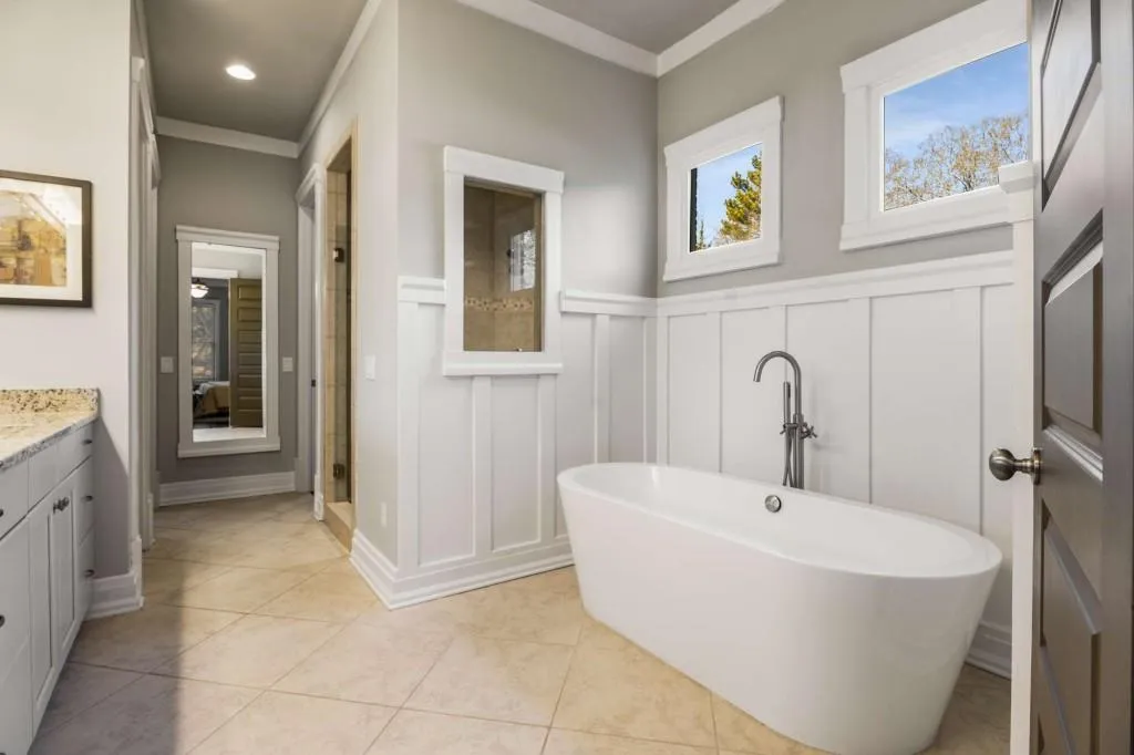 5905 Kayron Drive, Atlanta, Georgia 30328, 5 Bedrooms Bedrooms, ,5 BathroomsBathrooms,Residential,Sold,5905 Kayron Drive,7508165