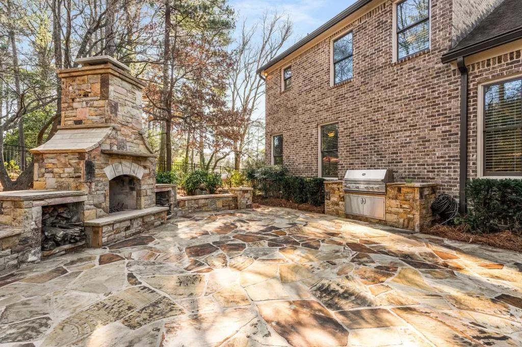 5905 Kayron Drive, Atlanta, Georgia 30328, 5 Bedrooms Bedrooms, ,5 BathroomsBathrooms,Residential,Sold,5905 Kayron Drive,7508165