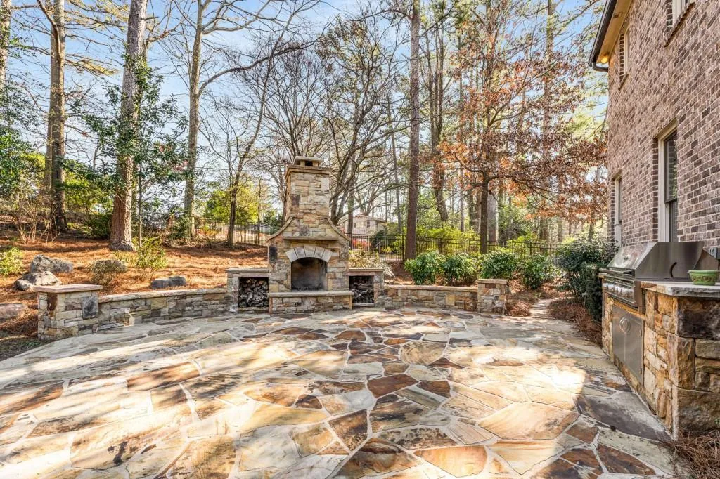 5905 Kayron Drive, Atlanta, Georgia 30328, 5 Bedrooms Bedrooms, ,5 BathroomsBathrooms,Residential,Sold,5905 Kayron Drive,7508165