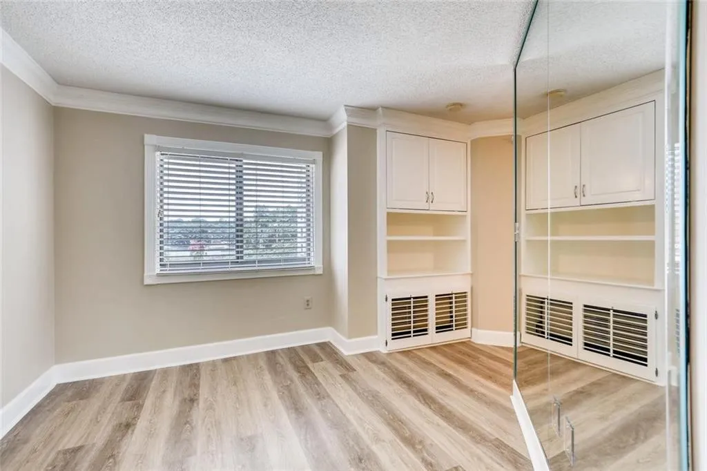 795 Hammond Drive Unit 409, Atlanta, Georgia 30328, 1 Bedroom Bedrooms, ,1 BathroomBathrooms,Residential,Sold,795 Hammond Drive Unit 409,6588839