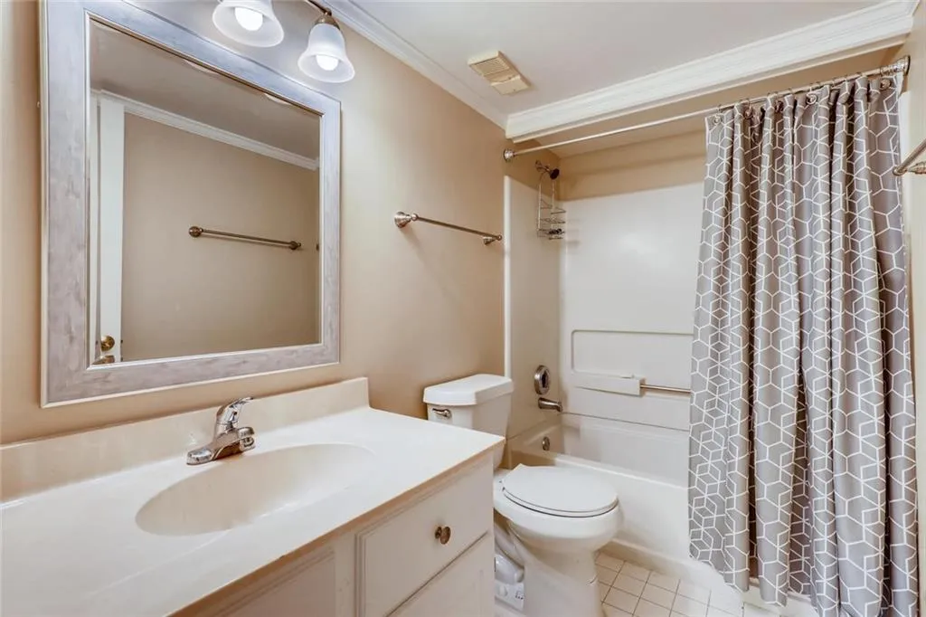 795 Hammond Drive Unit 409, Atlanta, Georgia 30328, 1 Bedroom Bedrooms, ,1 BathroomBathrooms,Residential,Sold,795 Hammond Drive Unit 409,6588839