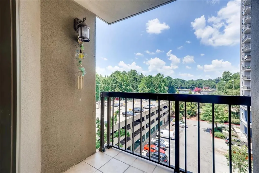 795 Hammond Drive Unit 409, Atlanta, Georgia 30328, 1 Bedroom Bedrooms, ,1 BathroomBathrooms,Residential,Sold,795 Hammond Drive Unit 409,6588839