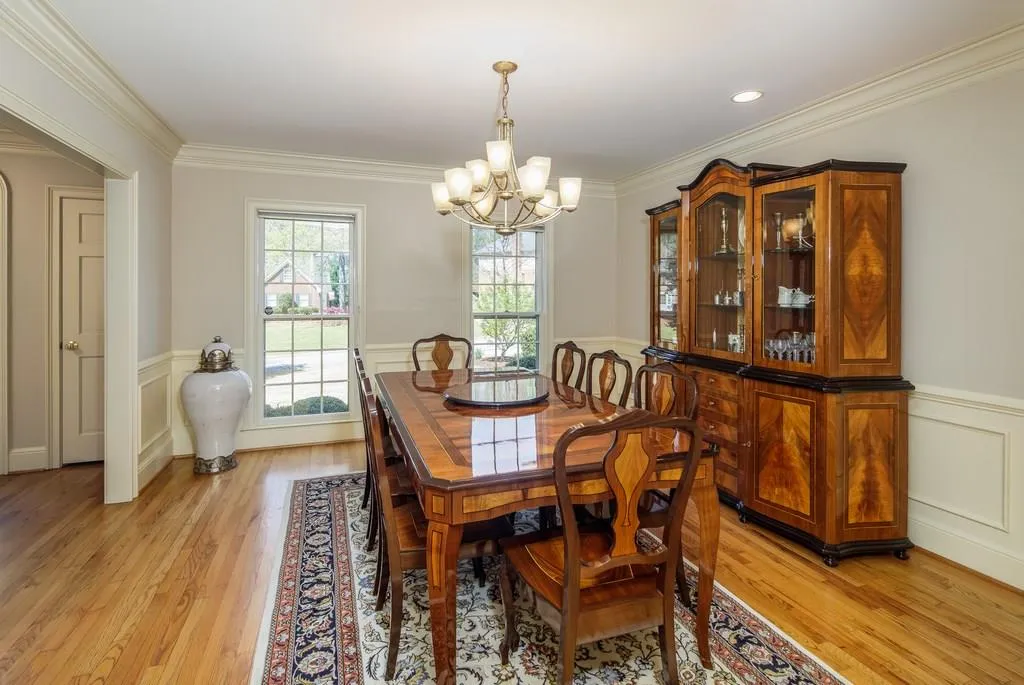 7385 Crompton Court N, Sandy Springs, Georgia 30350, 4 Bedrooms Bedrooms, ,4 BathroomsBathrooms,Residential,Sold,7385 Crompton Court N,5996759