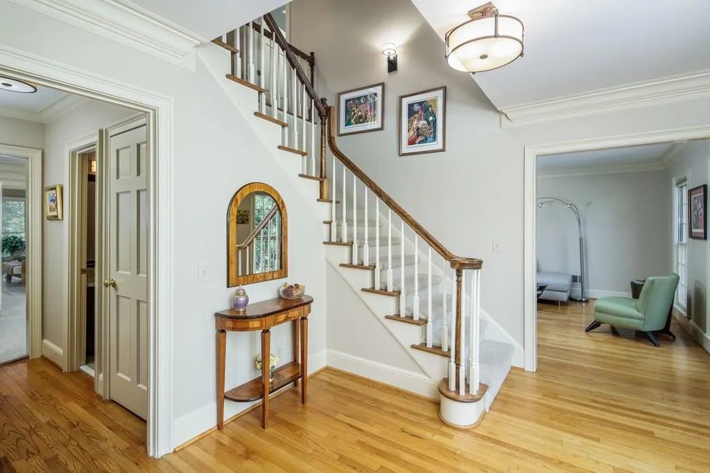 7385 Crompton Court N, Sandy Springs, Georgia 30350, 4 Bedrooms Bedrooms, ,4 BathroomsBathrooms,Residential,Sold,7385 Crompton Court N,5996759