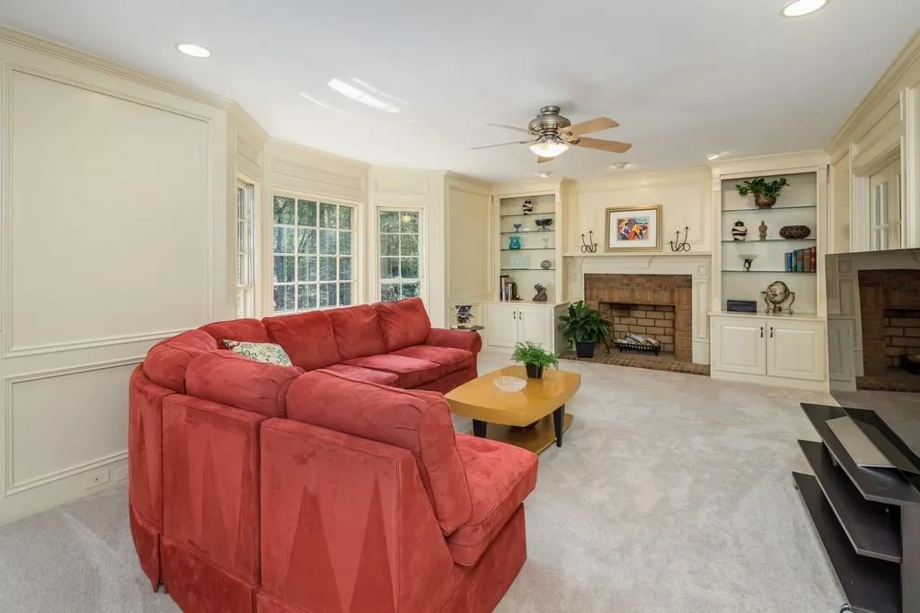 7385 Crompton Court N, Sandy Springs, Georgia 30350, 4 Bedrooms Bedrooms, ,4 BathroomsBathrooms,Residential,Sold,7385 Crompton Court N,5996759