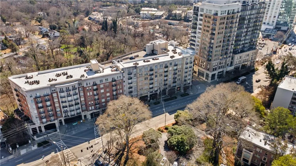 2255 Peachtree Road Ne Unit 426, Atlanta, Georgia 30309, 1 Bedroom Bedrooms, ,1 BathroomBathrooms,Residential,For Sale,2255 Peachtree Road Ne Unit 426,7528568